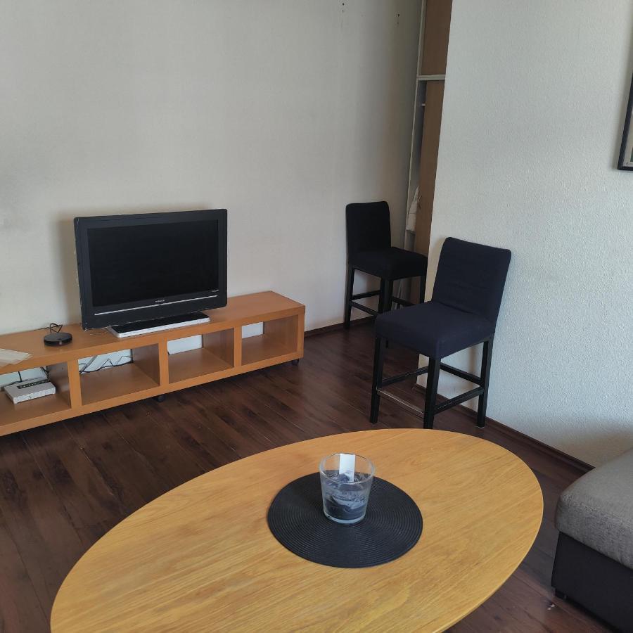 Íbúð Two In Center